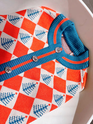 Keep Your Pets Cozy and Stylish This Winter with Our Fighting Sweater!